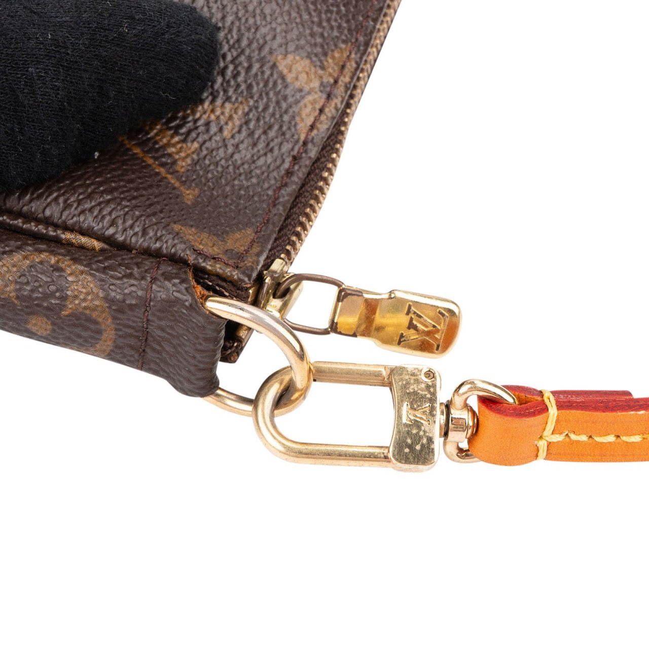 Louis Vuitton Monogram Canvas Pochette Accessoires Handbag Bruin