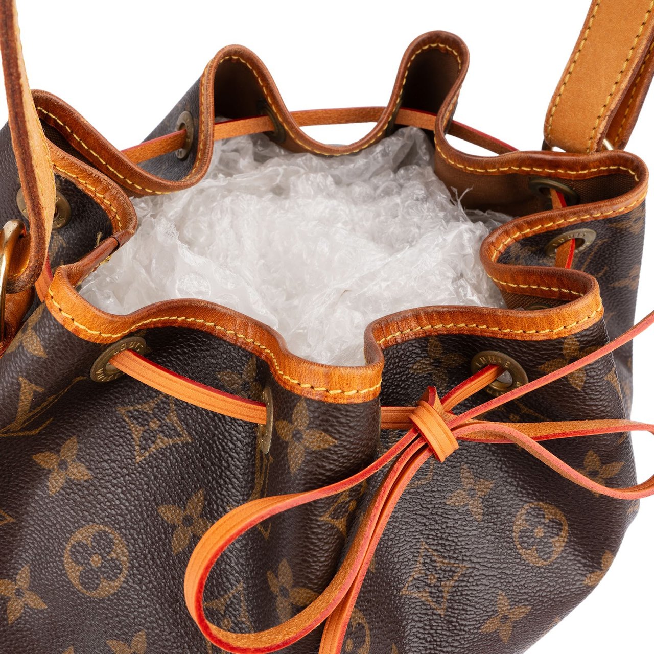 Louis Vuitton Monogram Canvas Sac Noé Petit Shoulder Bag Bruin