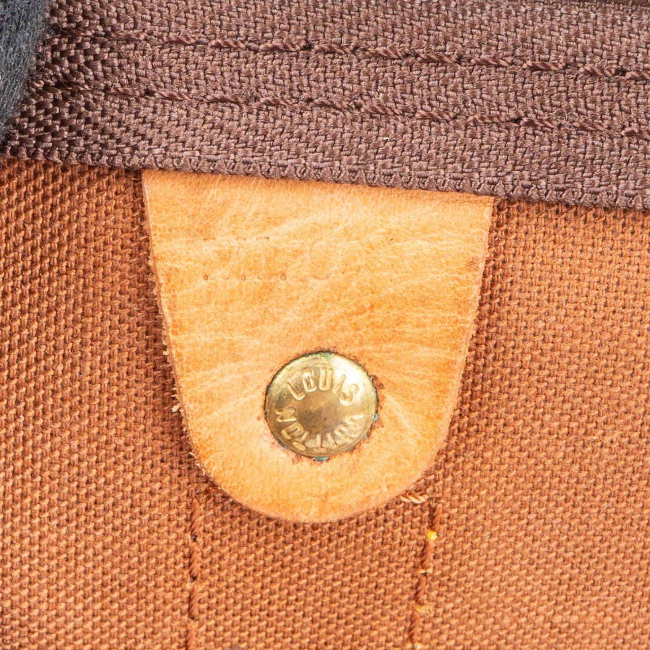 Louis Vuitton Monogram Canvas Keepall 50 Bandoulière Travel Bag Bruin