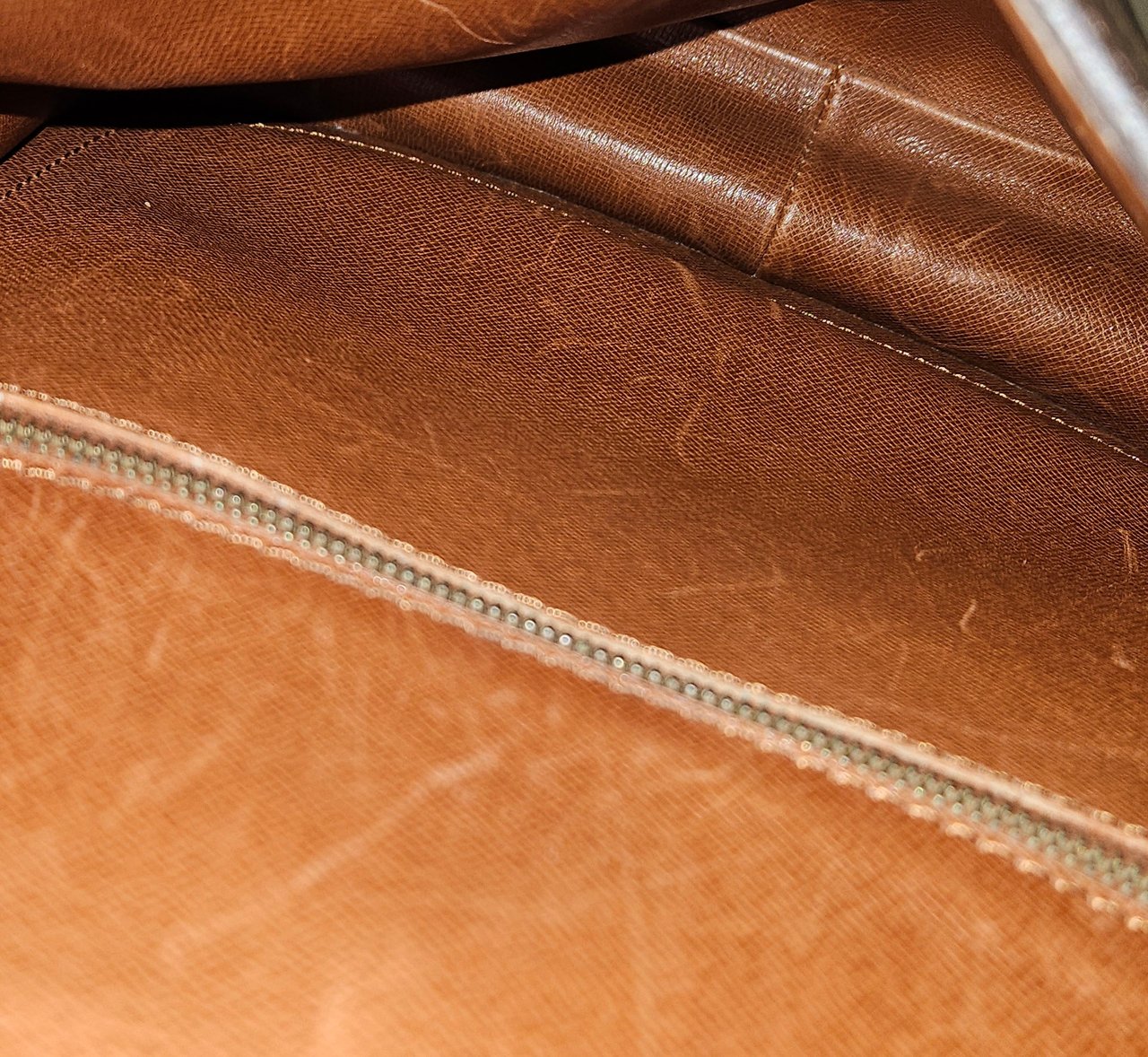 Louis Vuitton Monogram Canvas Saint Cloud GM Crossbody Bag Bruin