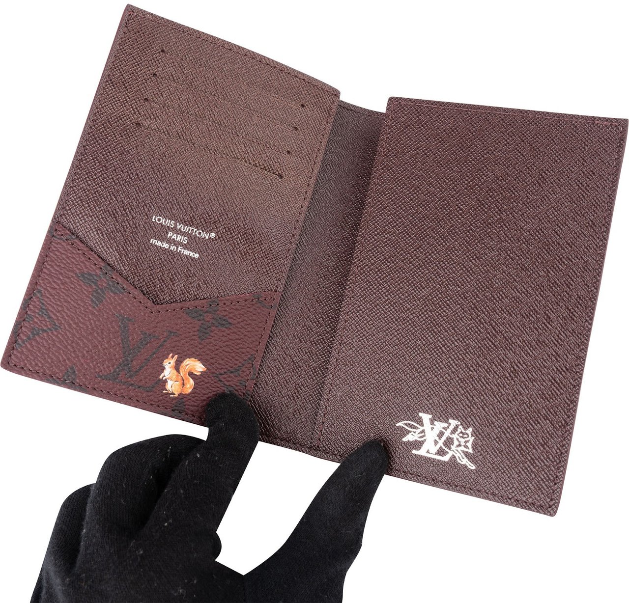 Louis Vuitton Limited Monogram Animals Passport Cover Rood