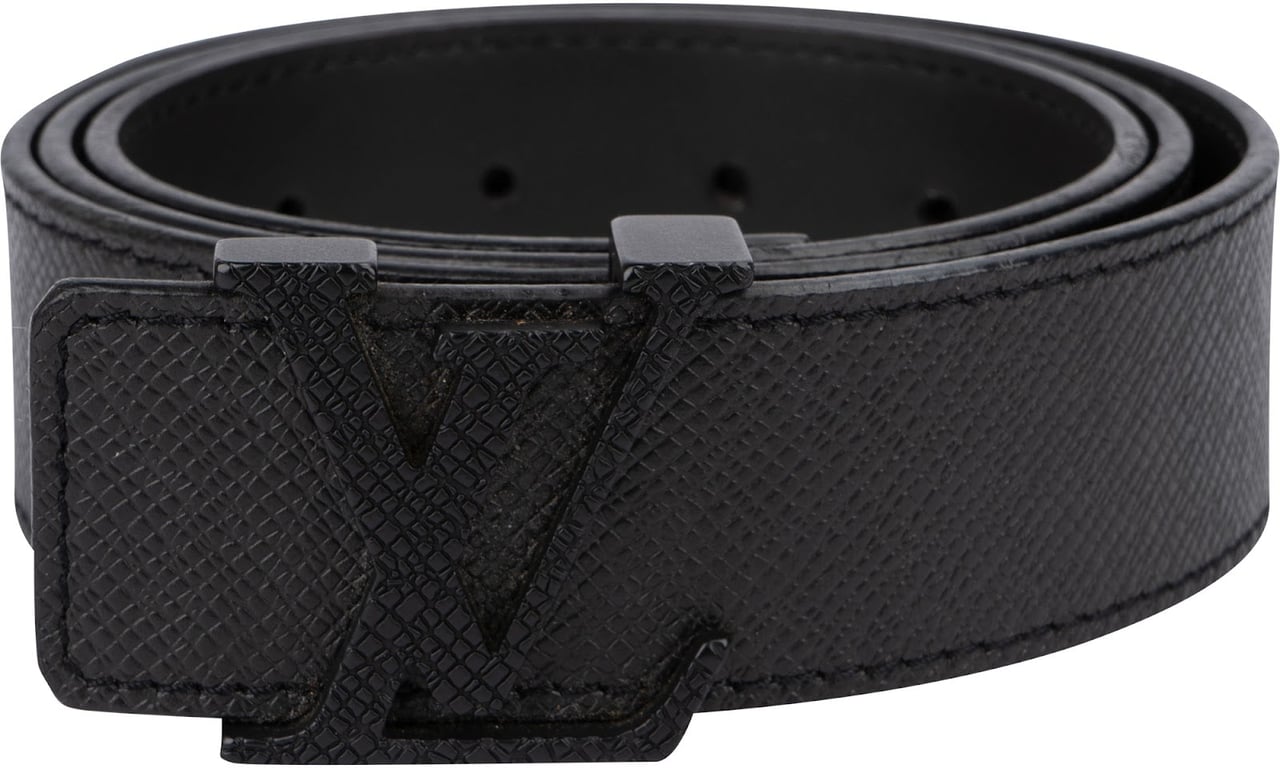 Louis Vuitton Black Taiga Leather LV Initiales Belt (85 / 34) M0001 Zwart