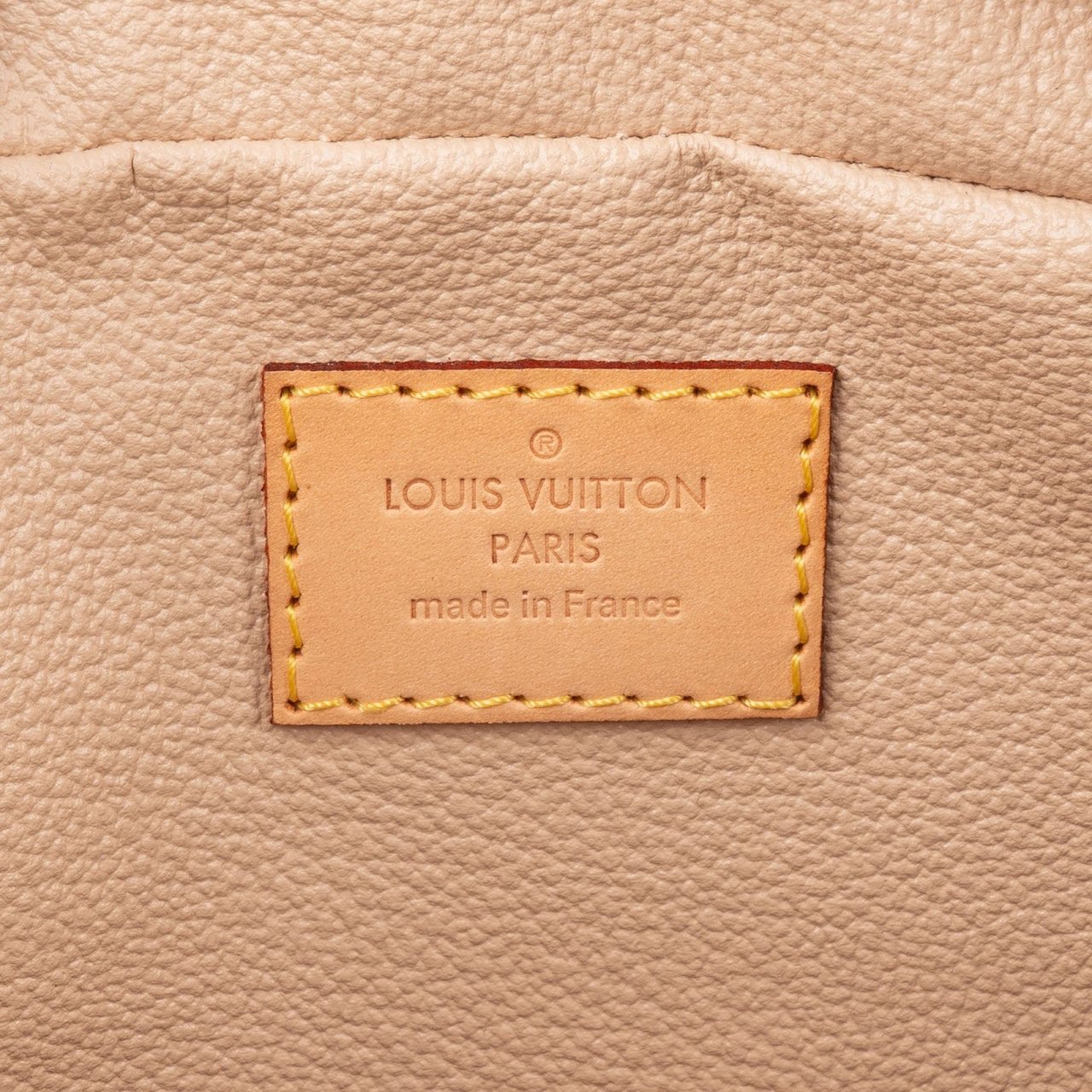 Louis Vuitton Monogram Canvas Trousse Toilette 28 Clutch Bruin