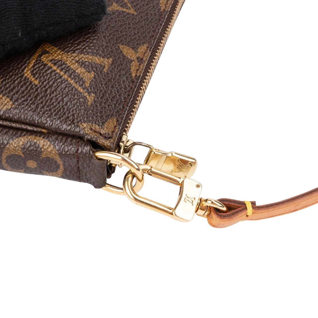 Louis Vuitton Monogram Canvas Pochette Accessoires Handbag Bruin