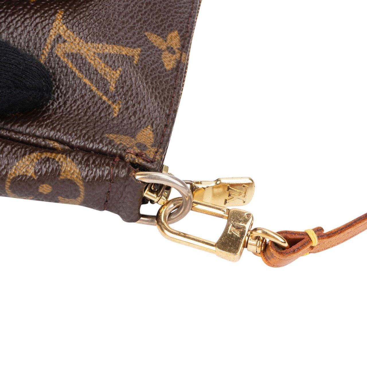 Louis Vuitton Monogram Canvas Pochette Accessoires Handbag Bruin