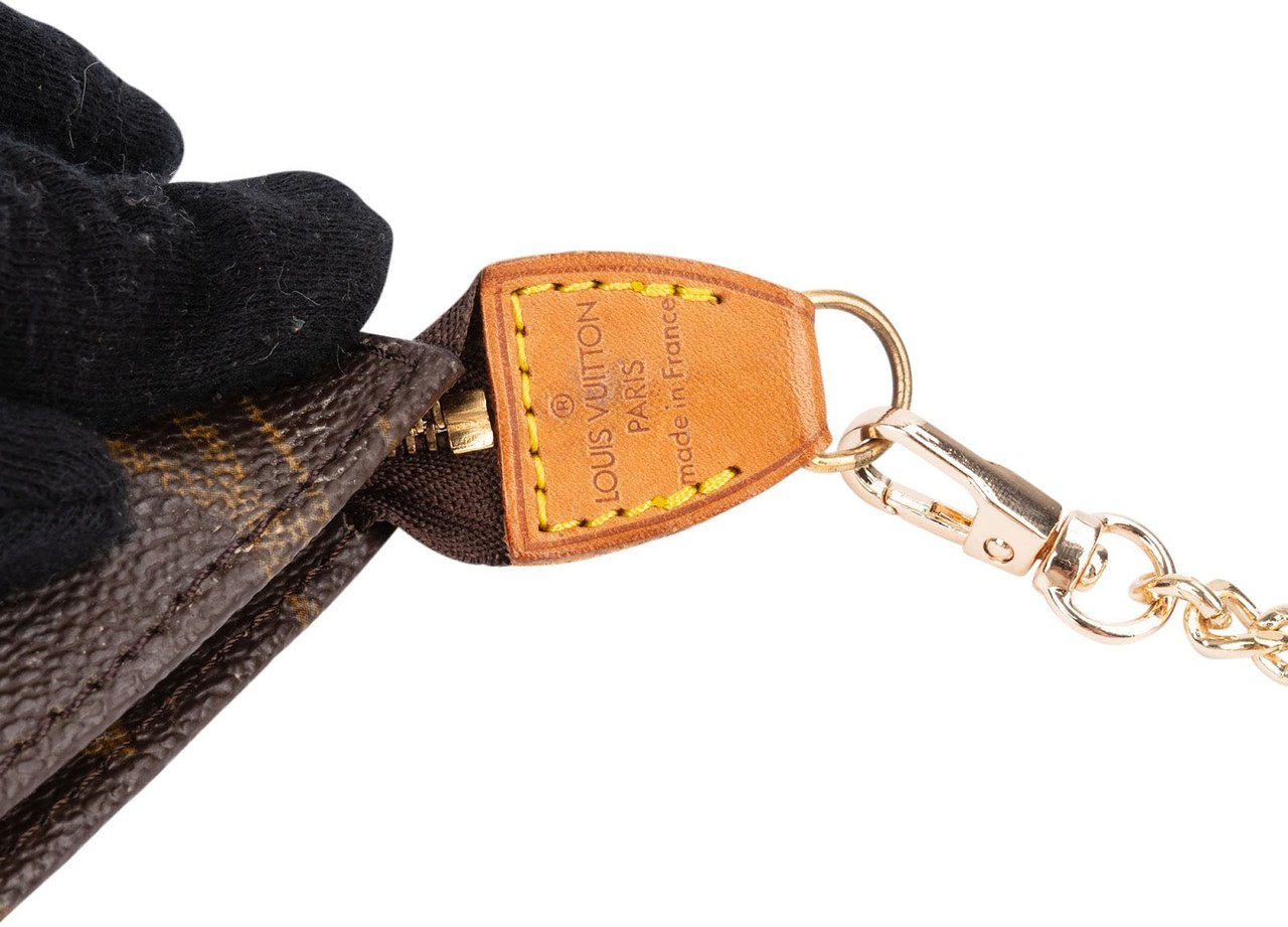 Louis Vuitton Monogram Canvas Bucket Pochette Accessoires Shoulder Bag Bruin