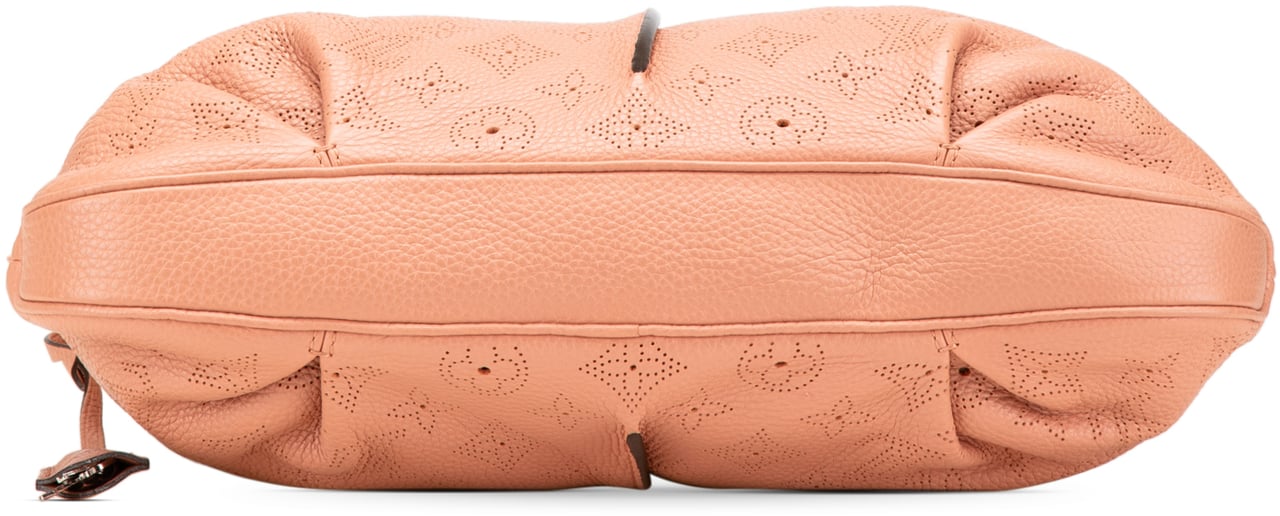 Louis Vuitton Monogram Mahina Selene PM Roze