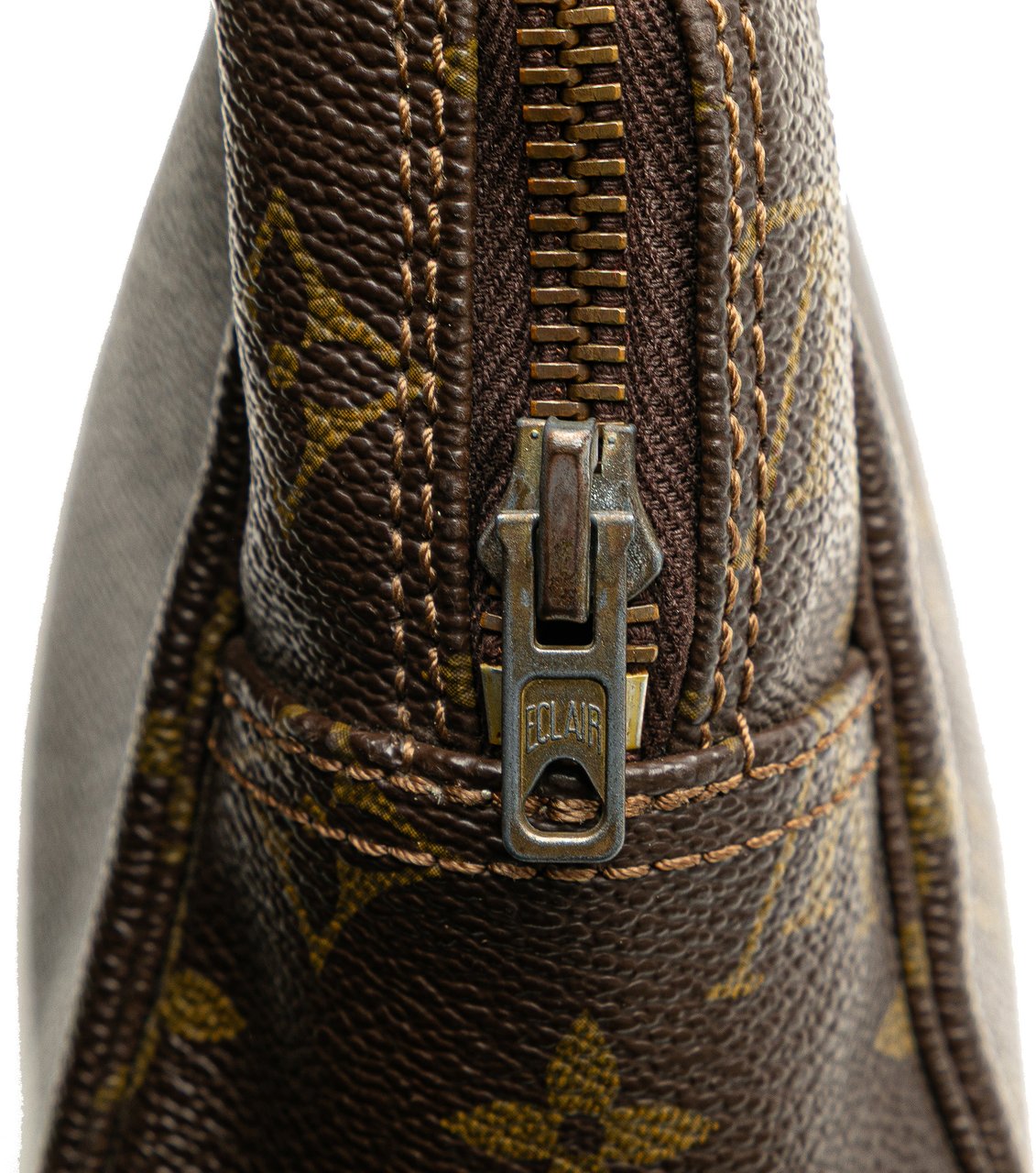 Louis Vuitton Monogram Trousse Toilette 28 Bruin