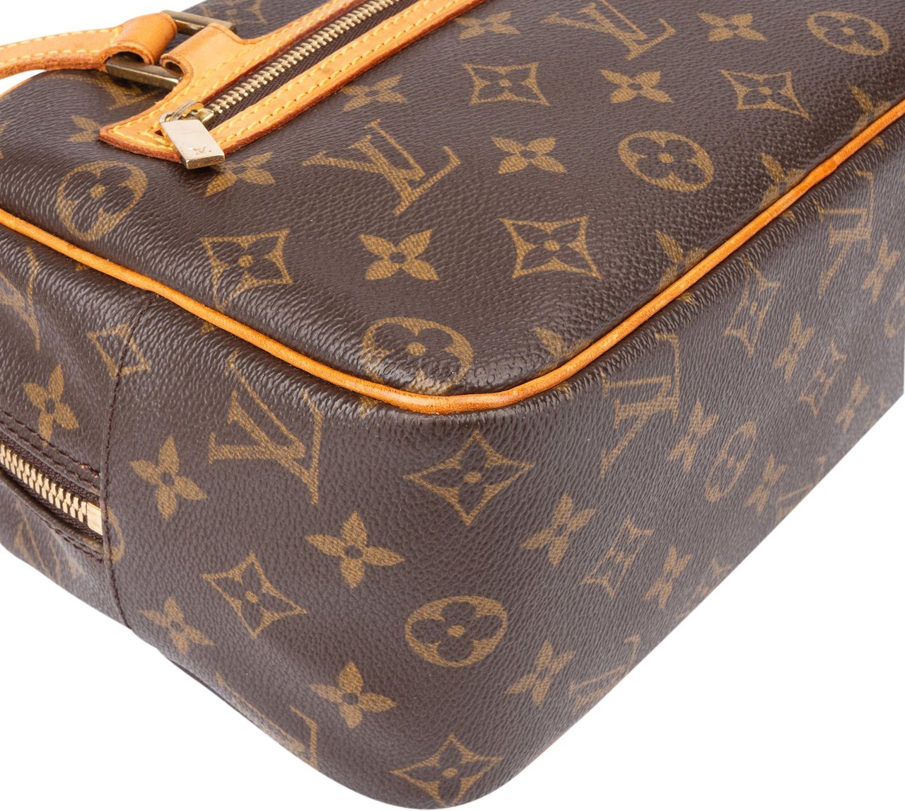 Louis Vuitton Louis Vuitton Canvas Monogram Cite MM Shoulder Bag Bruin