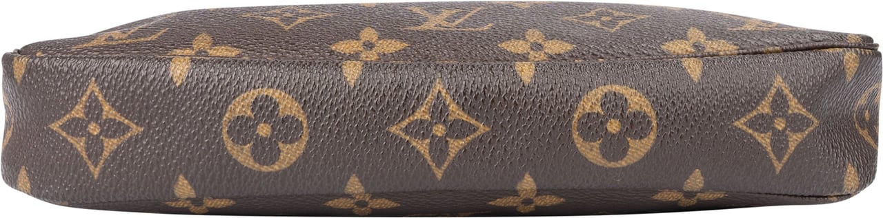 Louis Vuitton Louis Vuitton Canvas Monogram Pochette Accessoire Handbag Bruin