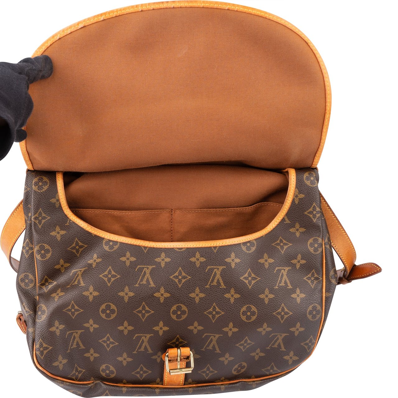 Louis Vuitton Louis Vuitton Canvas Monogram Saumur 35 Crossbody Bag Bruin