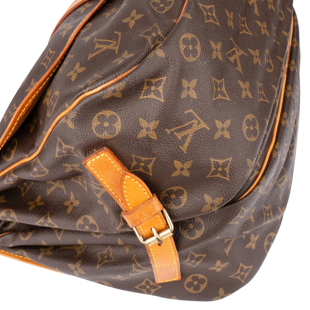 Louis Vuitton Louis Vuitton Canvas Monogram Saumur 35 Crossbody Bag Bruin