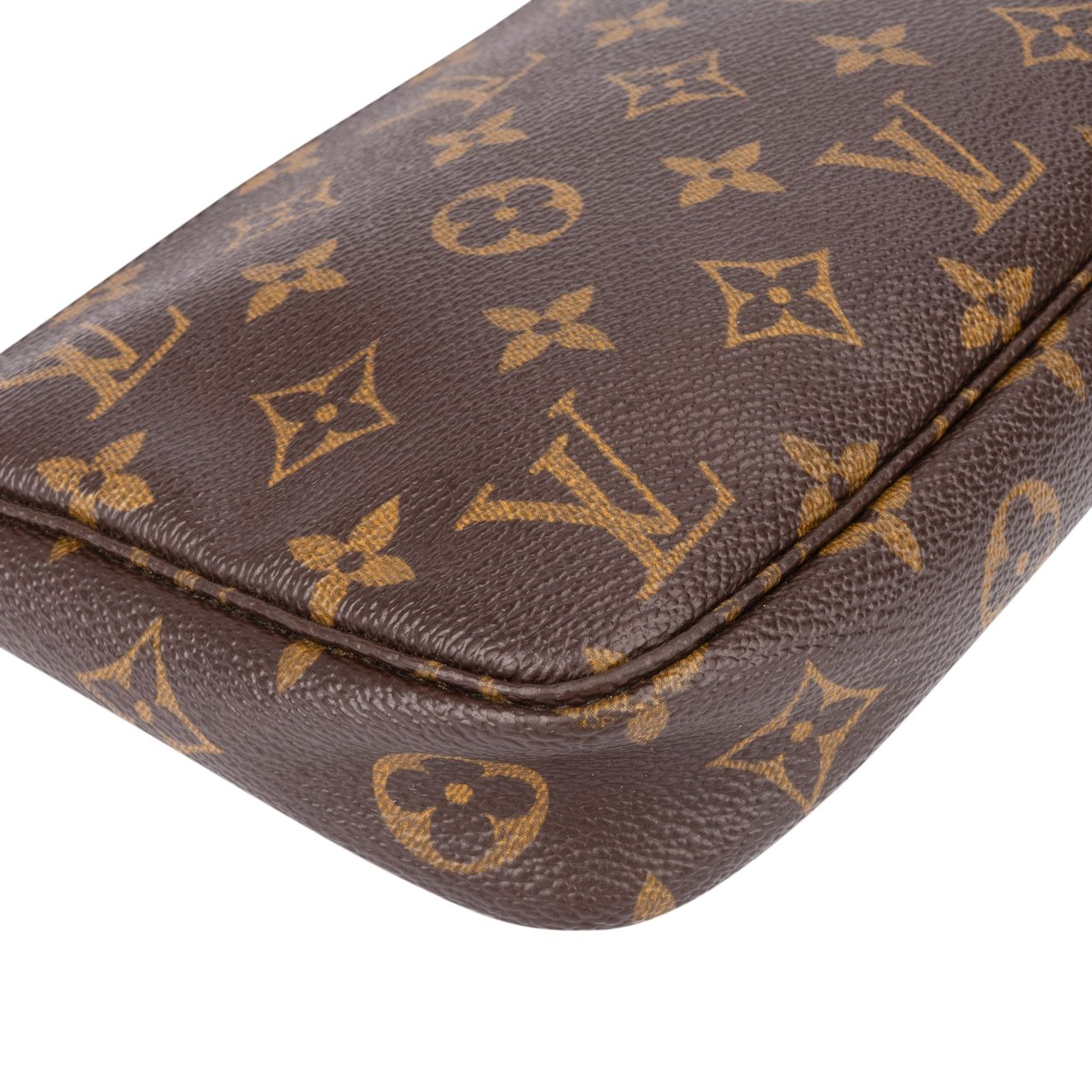Louis Vuitton Louis Vuitton Canvas Monogram Pochette Accessoire Handbag Bruin