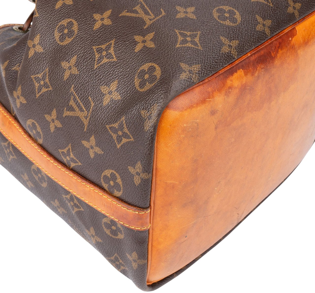 Louis Vuitton Louis Vuitton Canvas Monogram Sac Noe Petit Shoulder Bag Bruin