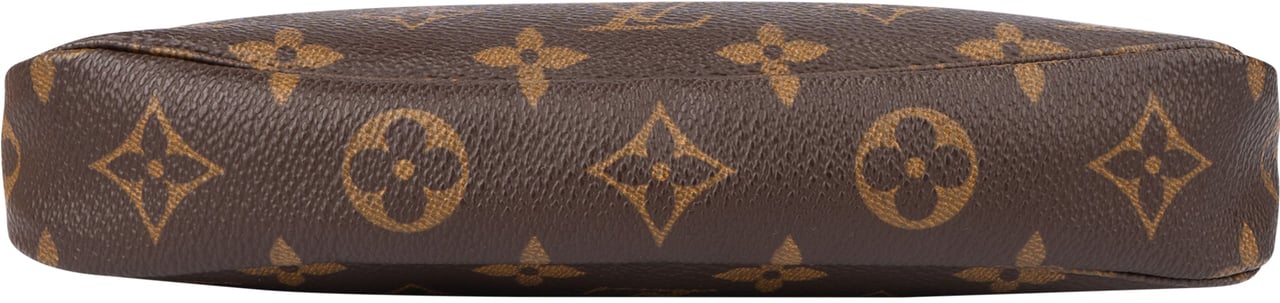 Louis Vuitton Louis Vuitton Canvas Monogram Pochette Accessoire Handbag Bruin