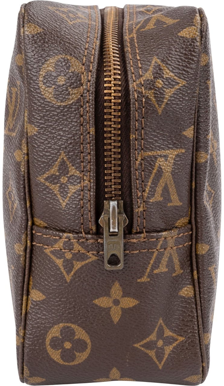 Louis Vuitton Monogram Canvas Trousse Toilette 28 Clutch Bruin