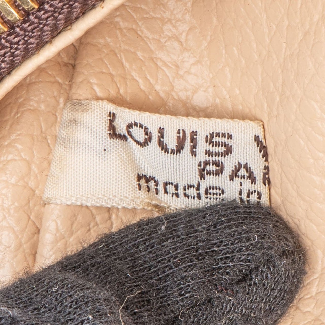 Louis Vuitton Monogram Canvas Trousse Toilette 28 Clutch Bruin