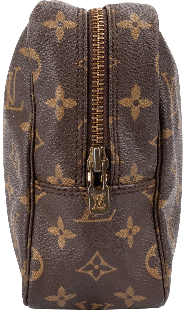 Louis Vuitton Monogram Canvas Trousse Toilette 28 Clutch Bruin