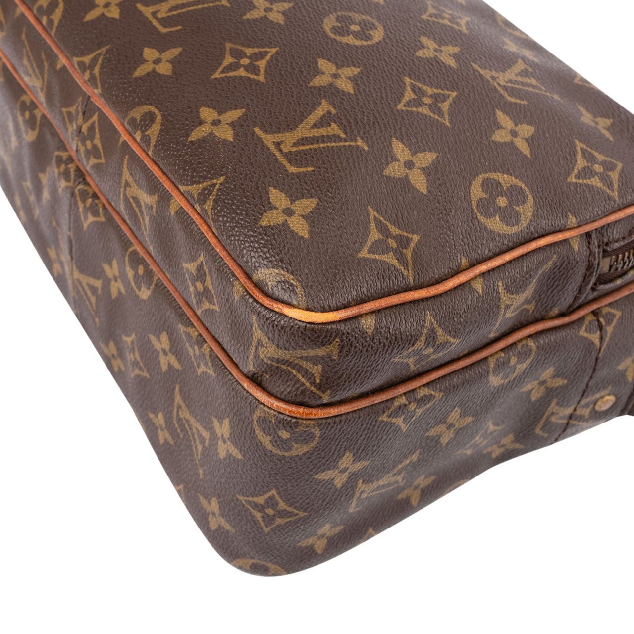 Louis Vuitton Monogram Canvas Reporter Nile Crossbody Bag Bruin