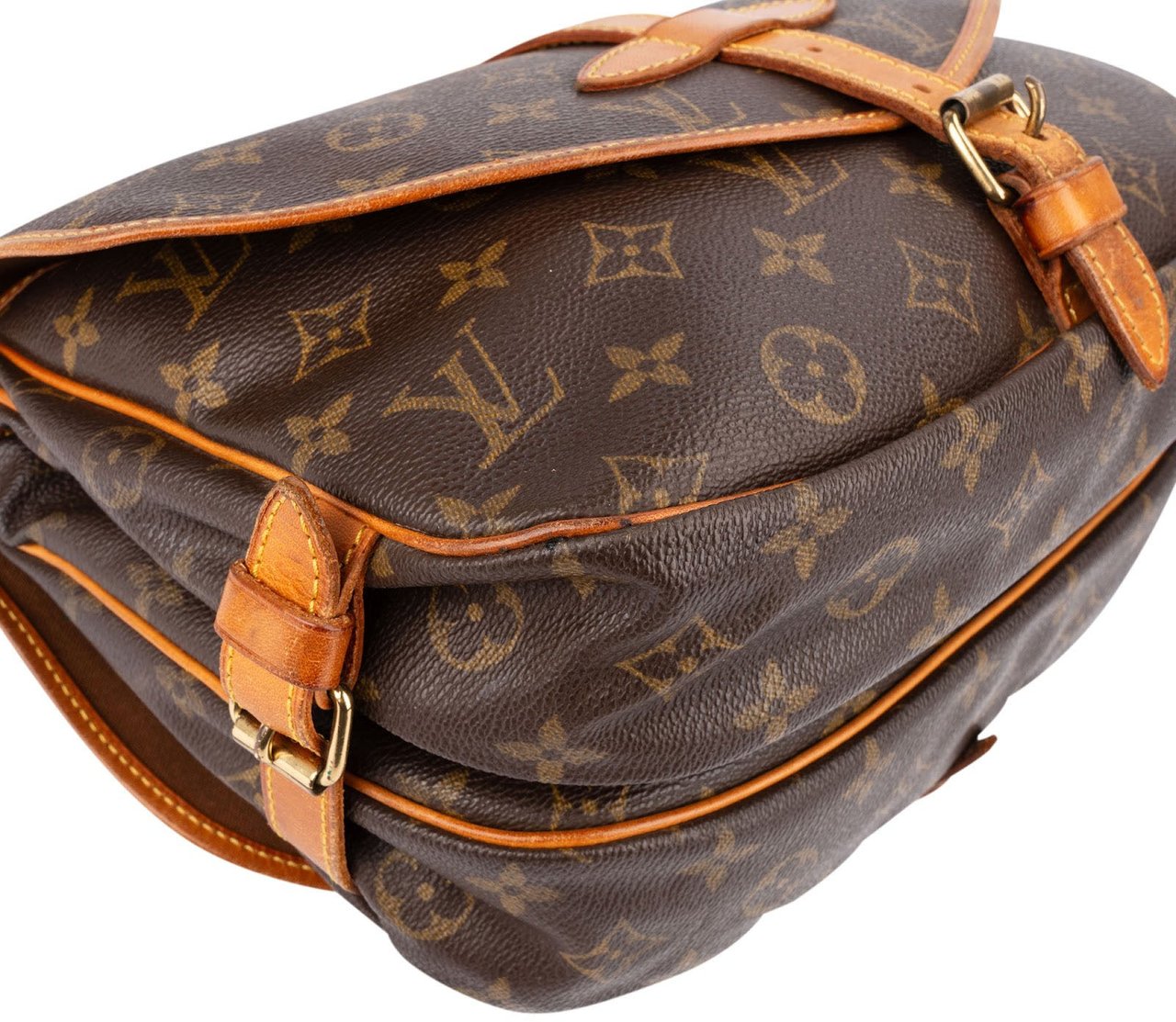 Louis Vuitton Monogram Canvas Saumur 30 Crossbody Bag Bruin