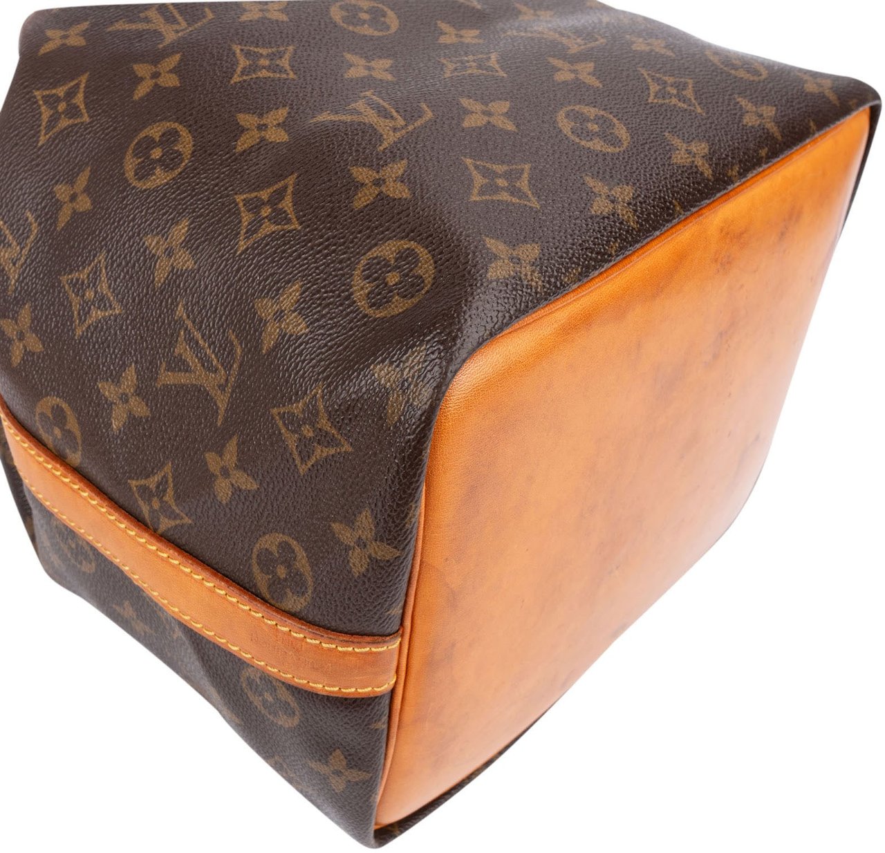 Louis Vuitton Monogram Canvas Sac Noé Petit Shoulder Bag Bruin