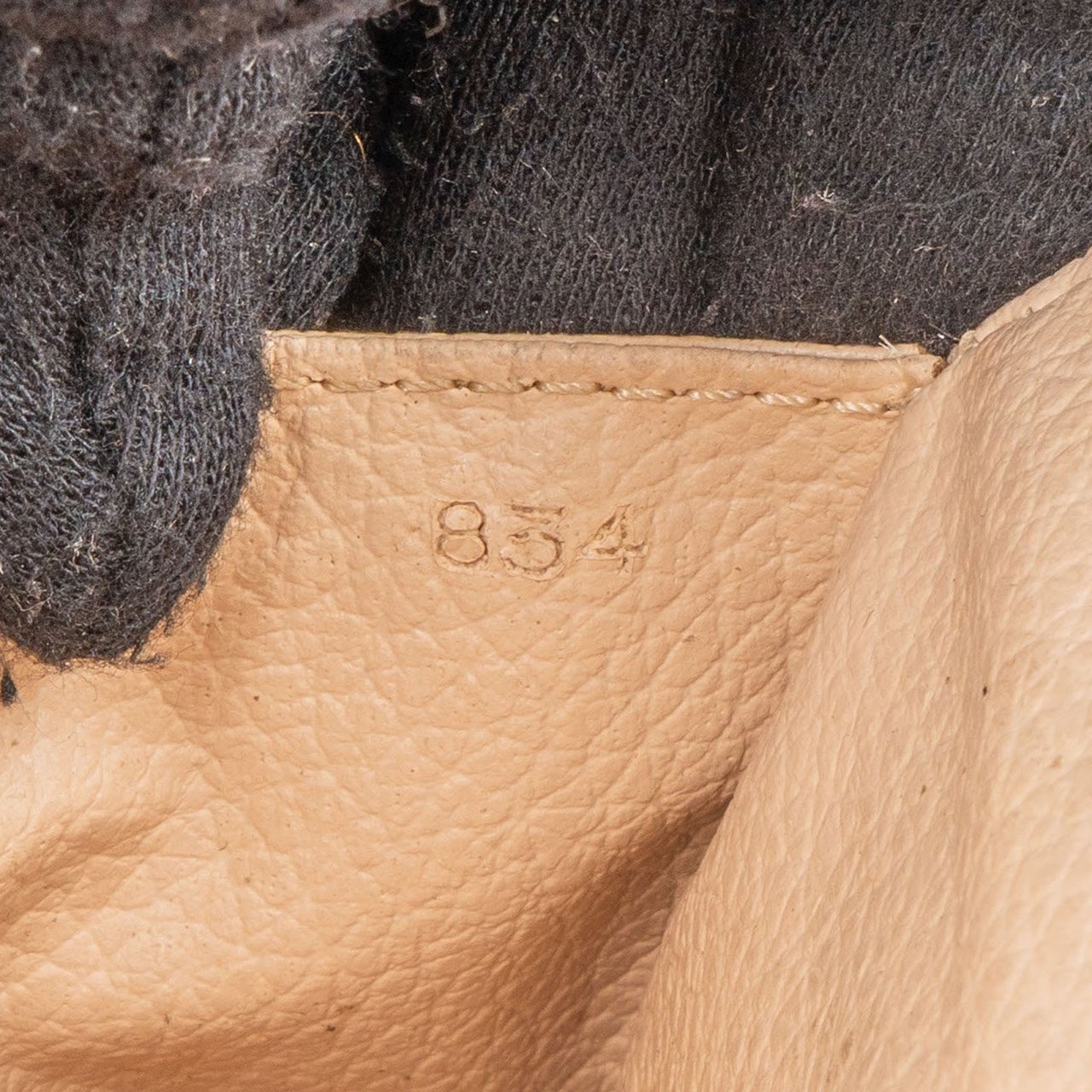 Louis Vuitton Monogram Canvas Trousse Toilette 23 Clutch Bruin