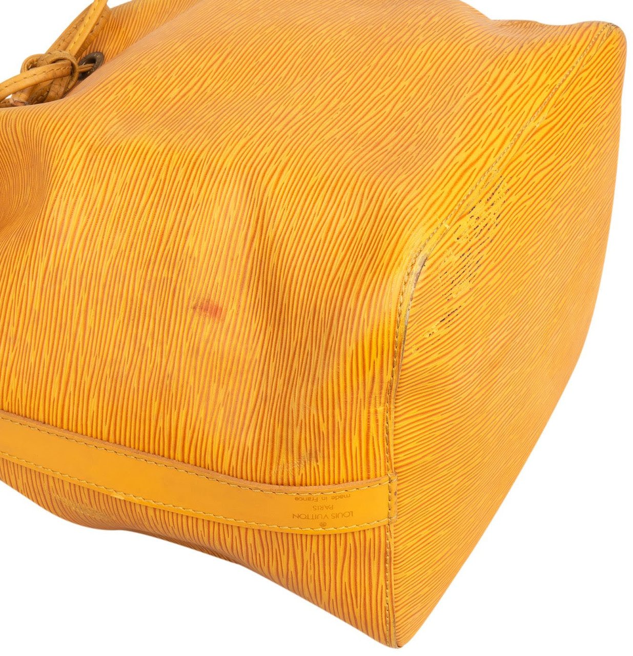 Louis Vuitton Yellow Epi Leather Sac Noé Petit Shoulder Bag Geel