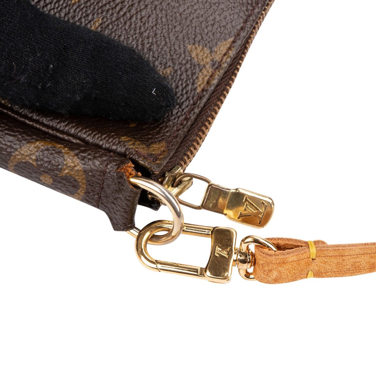 Louis Vuitton Monogram Canvas Pochette Accessoires Handbag Bruin