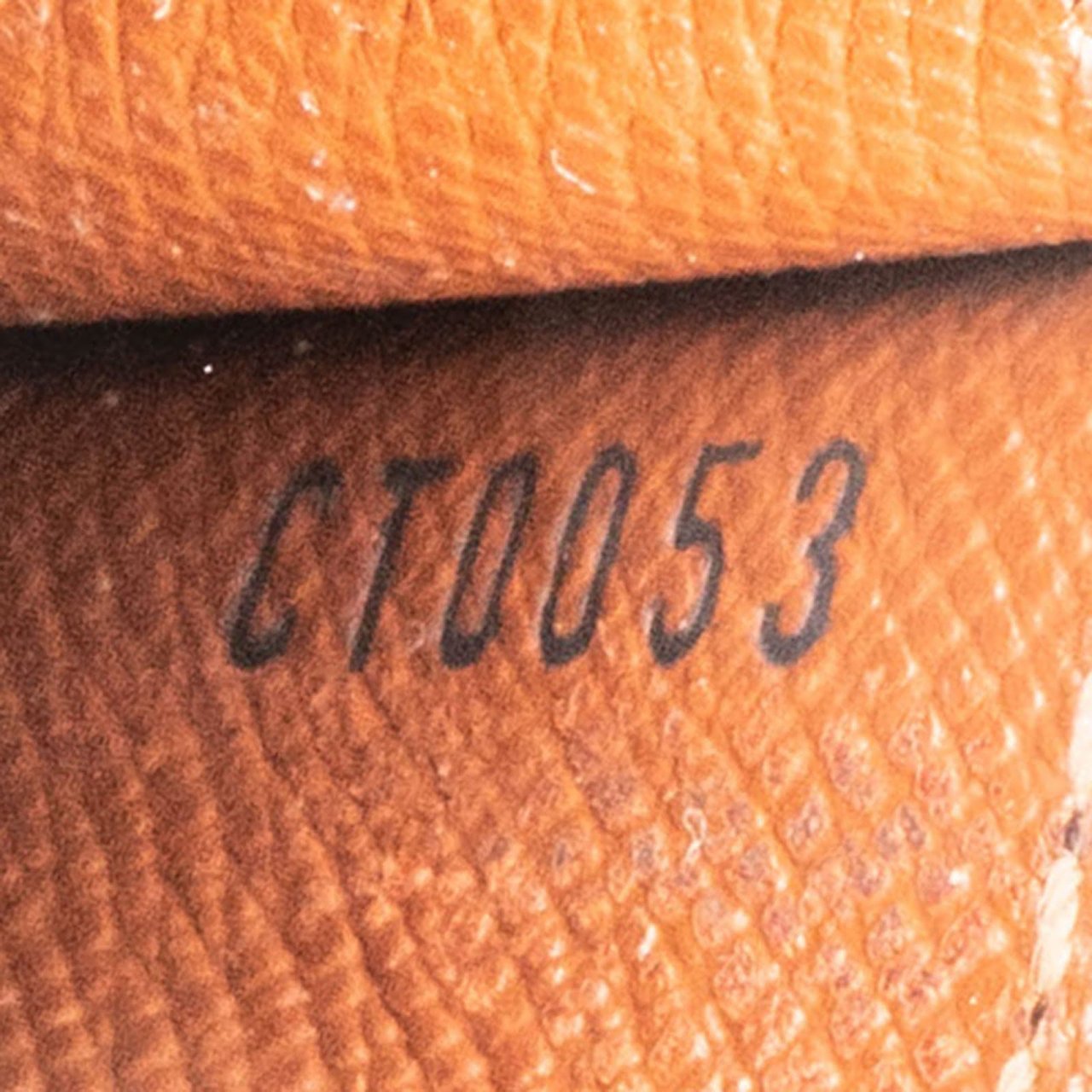 Louis Vuitton Monogram Canvas Cigarette Case Etui Bruin