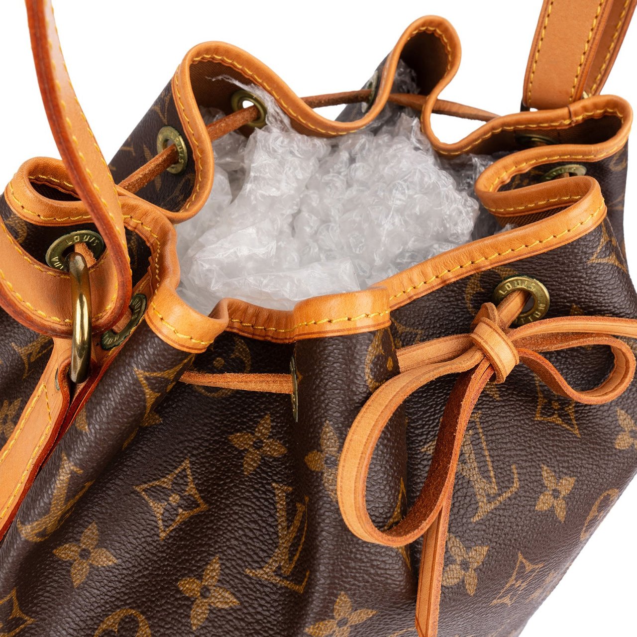 Louis Vuitton Monogram Canvas Sac Noé Grande Shoulder Bag Bruin