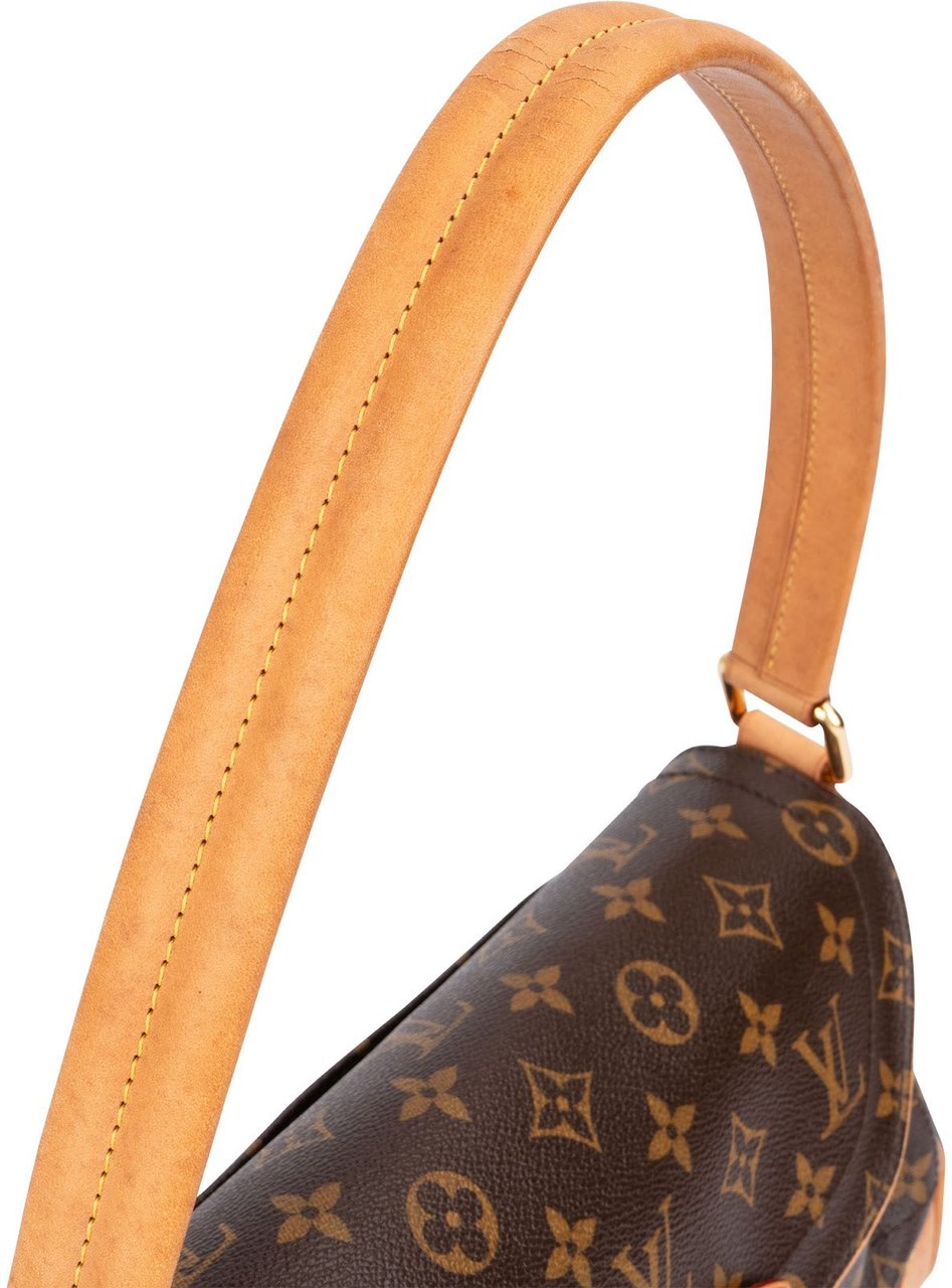Louis Vuitton Monogram Canvas Beverly MM Shoulder Bag Bruin