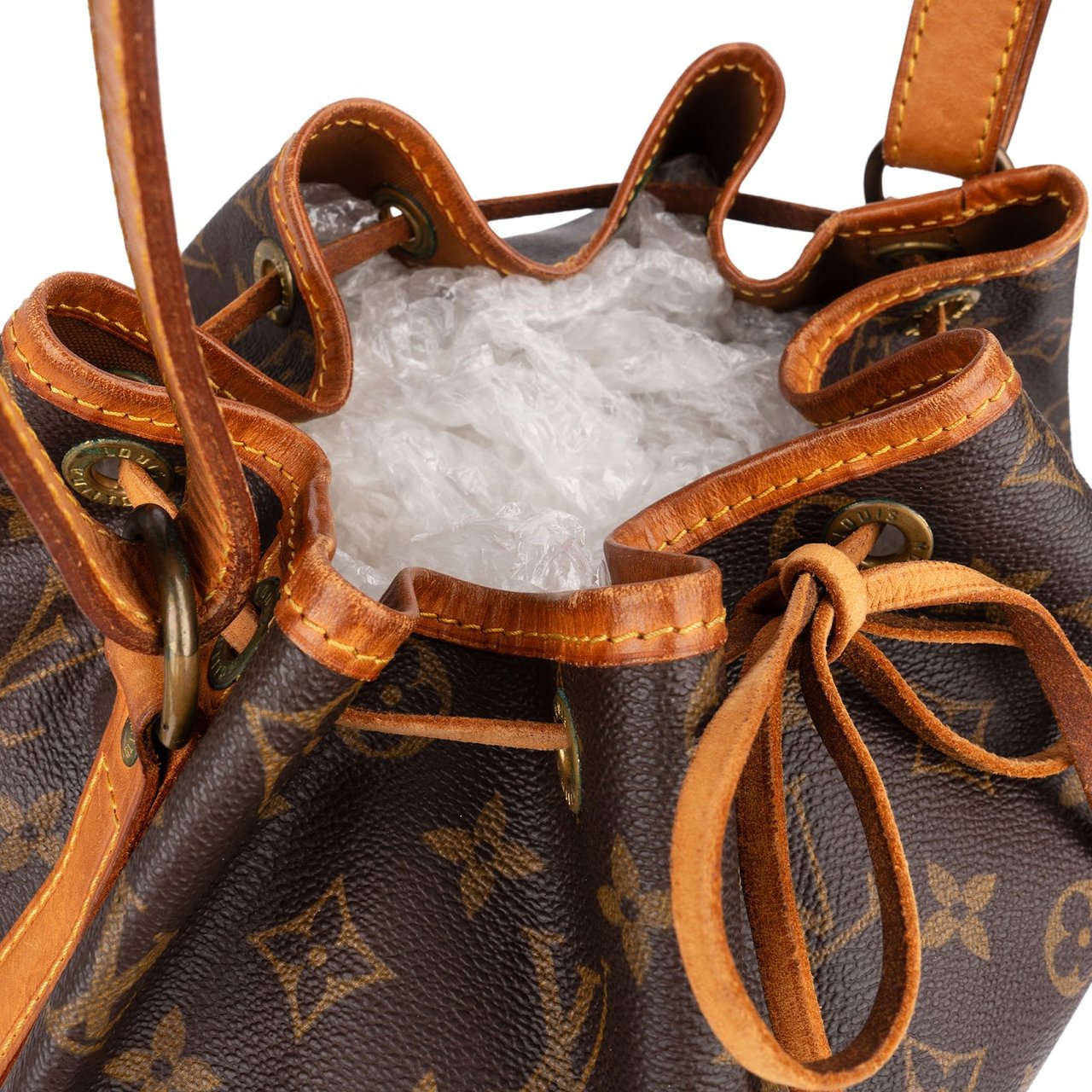 Louis Vuitton Monogram Canvas Sac Noé Grande Shoulder Bag Bruin