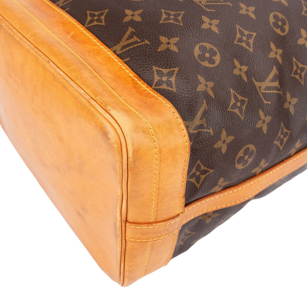 Louis Vuitton Monogram Canvas Sac Noé Grande Shoulder Bag Bruin