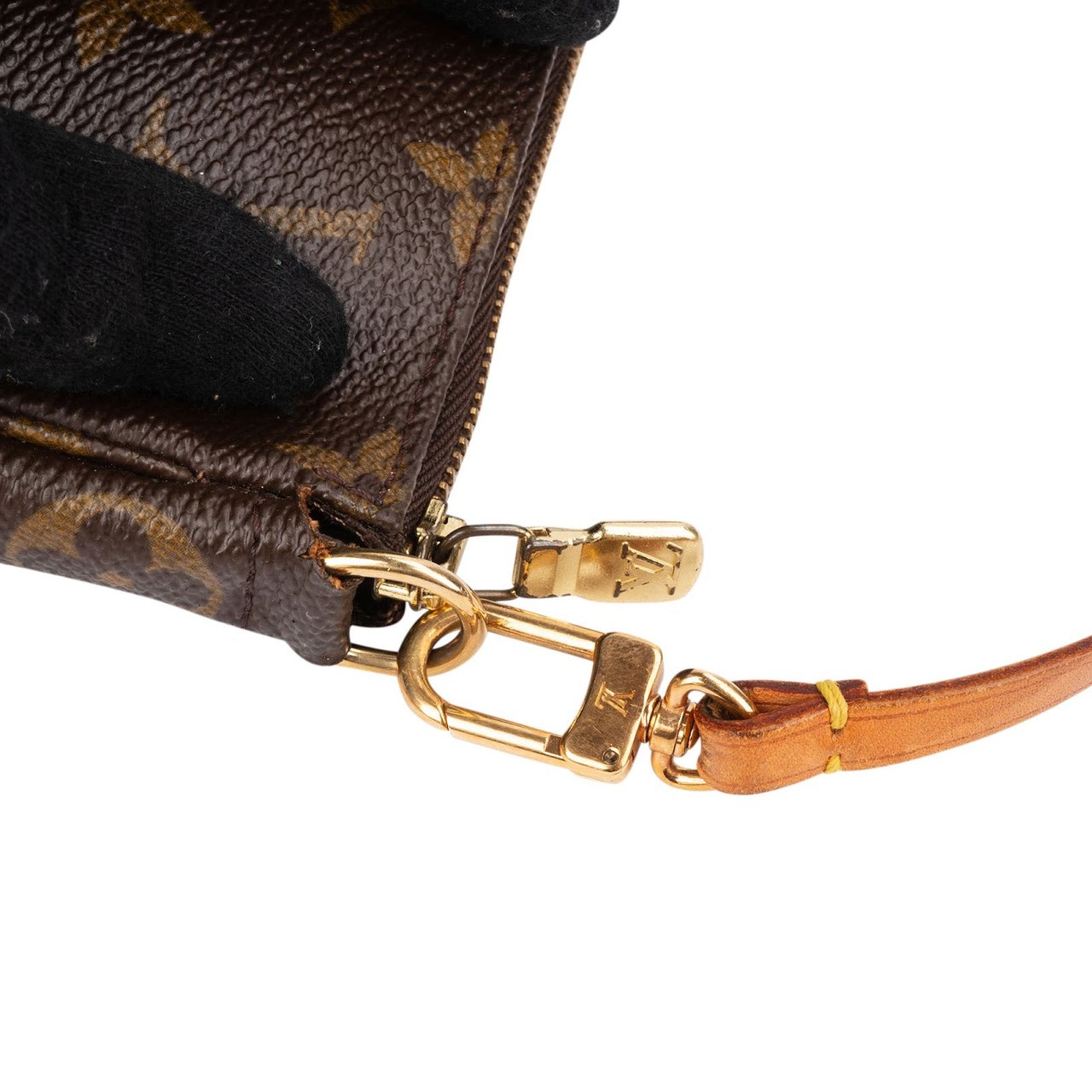 Louis Vuitton Monogram Canvas Pochette Accessoires Handbag Bruin