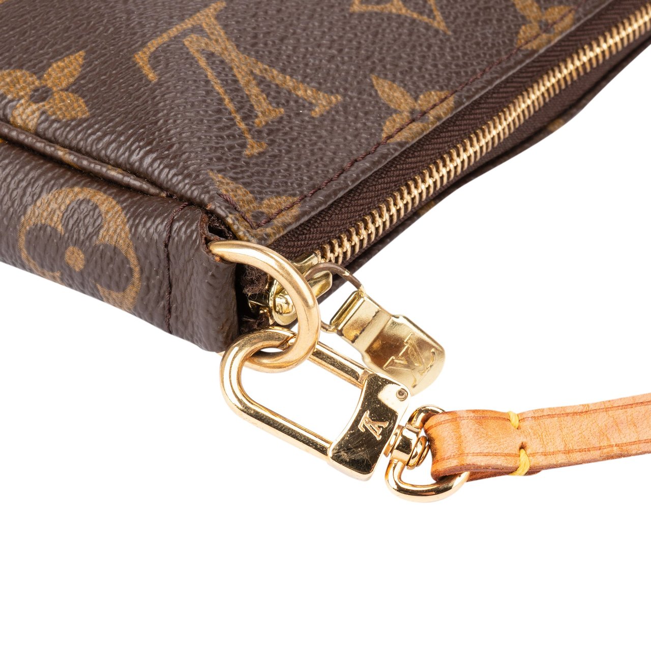Louis Vuitton Louis Vuitton Canvas Monogram Pochette Accessoire Handbag Bruin
