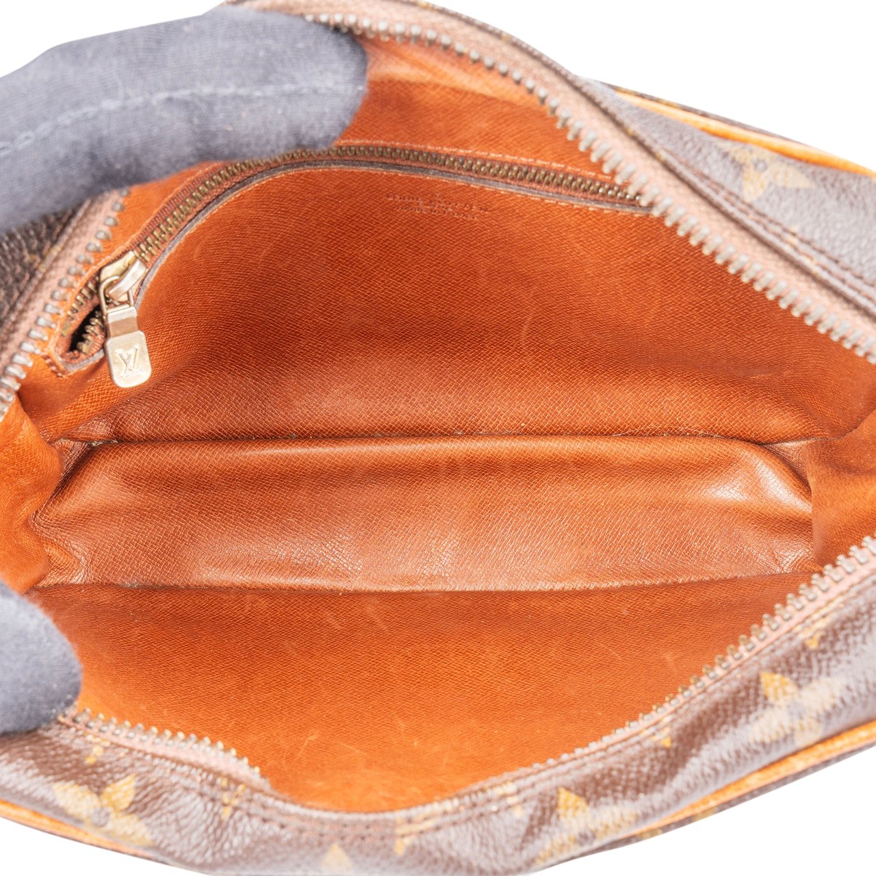 Louis Vuitton Louis Vuitton Canvas Monogram Trocadero 23 Crossbody Bag Bruin