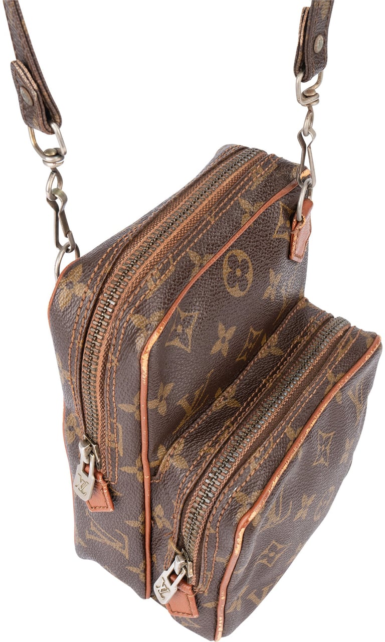 Louis Vuitton Louis Vuitton Canvas Monogram Amazone Crossbody Bag Bruin