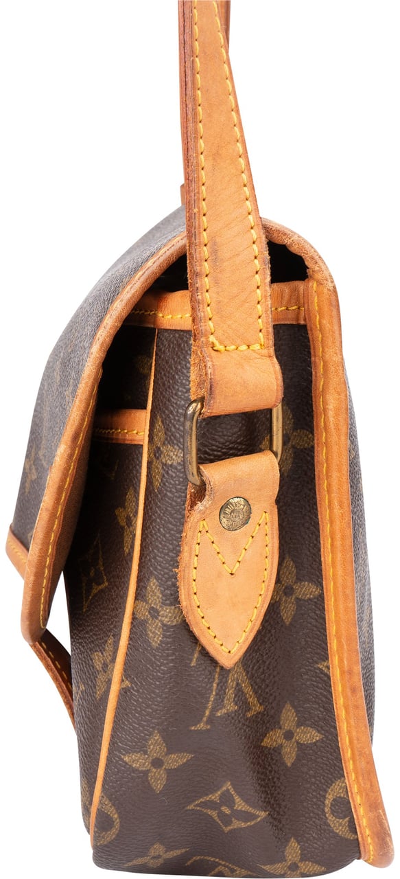 Louis Vuitton Louis Vuitton Canvas Monogram Gibeciere MM Crossbody Bag Bruin