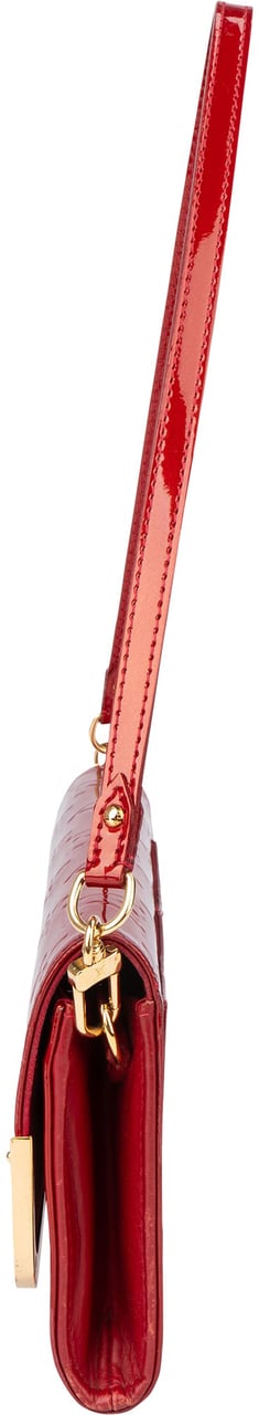 Louis Vuitton Louis Vuitton Pomme D´Amour Vernis Monogram Rossmore MM Shoulder Bag Rood