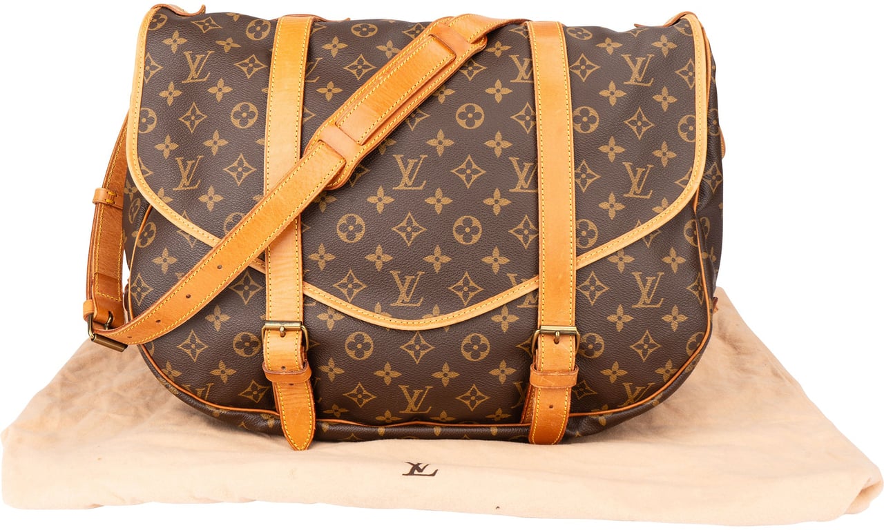 Louis Vuitton Louis Vuitton Canvas Monogram Saumur 43 Crossbody Bag Bruin