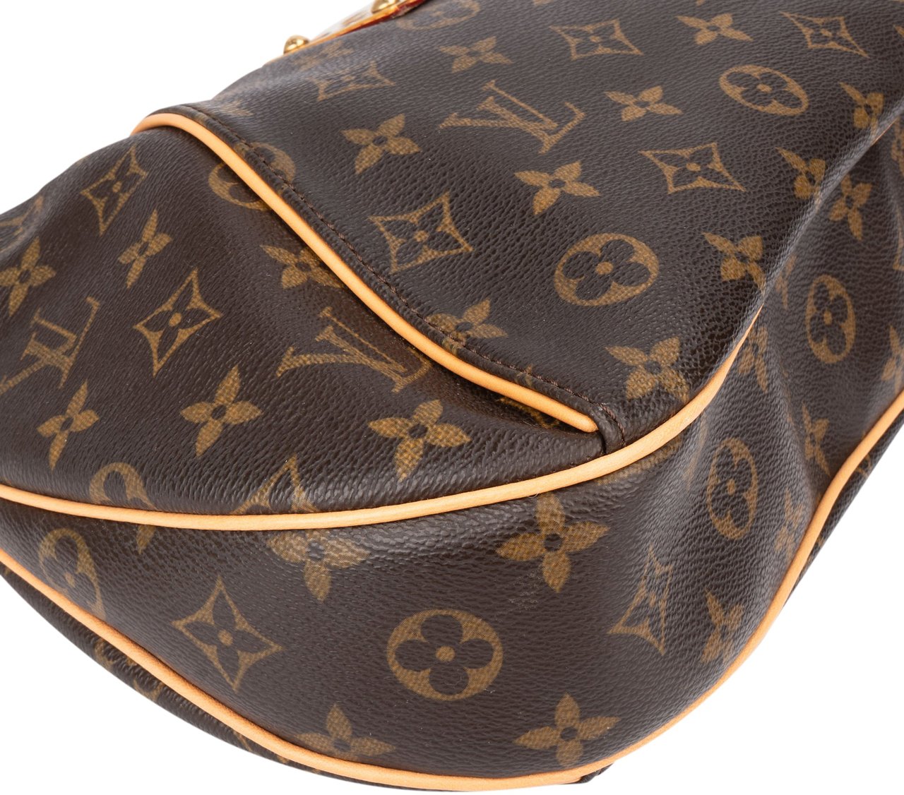 Louis Vuitton Louis Vuitton Canvas Monogram Thames GM Shoulder Bag Bruin