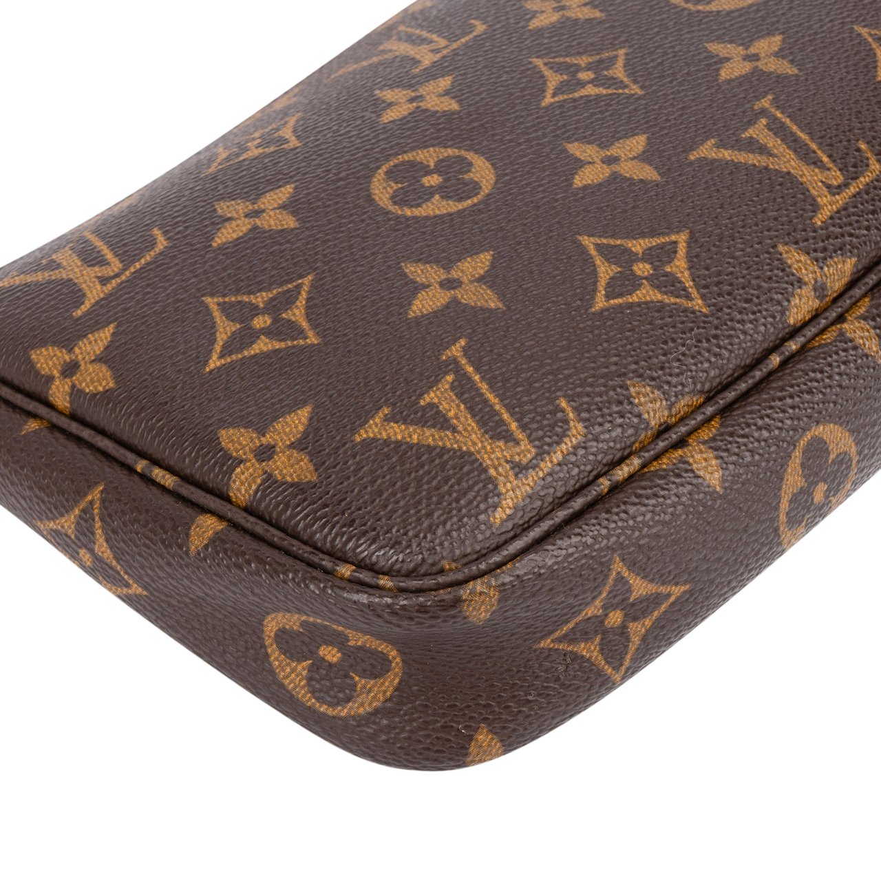 Louis Vuitton Louis Vuitton Canvas Monogram Pochette Accessoire Handbag Bruin