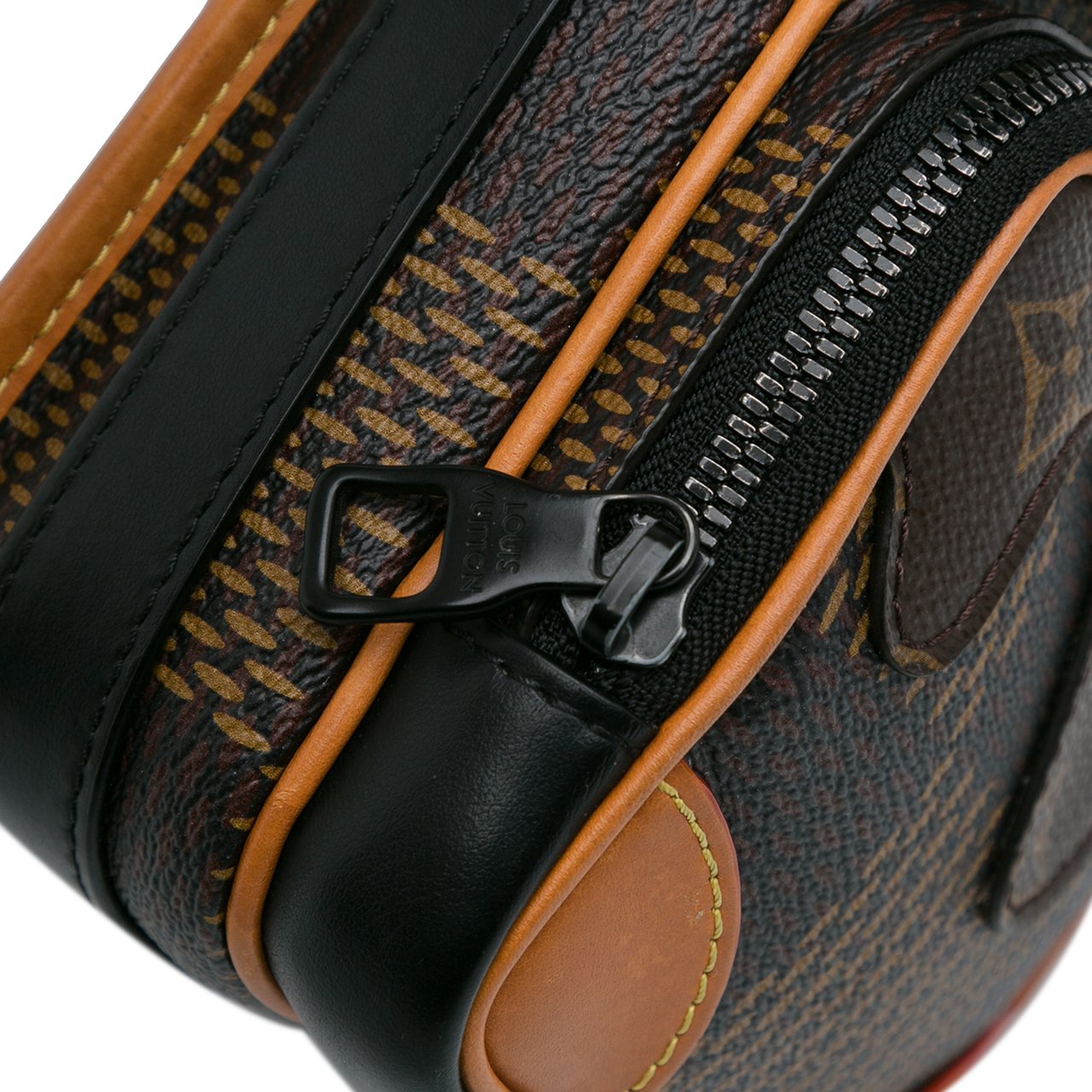 Louis Vuitton Nigo Giant Damier Ebene Monogram Nano Amazone Bruin