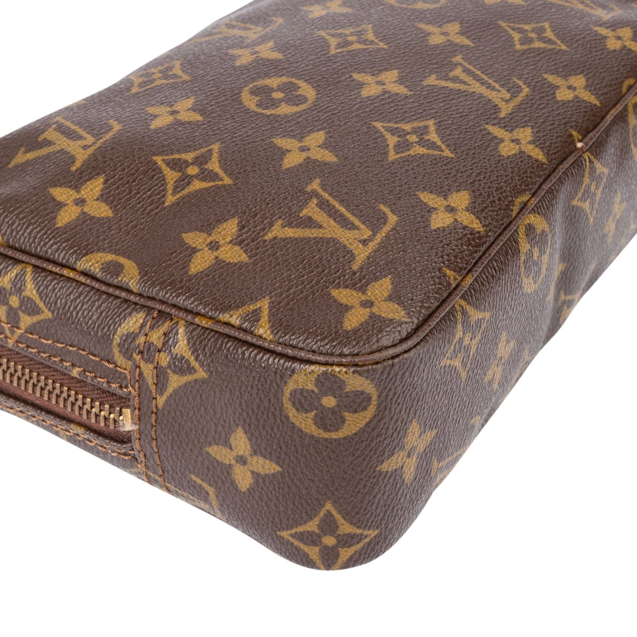 Louis Vuitton Louis Vuitton Canvas Monogram Trousse Toilette 23 Clutch Bruin