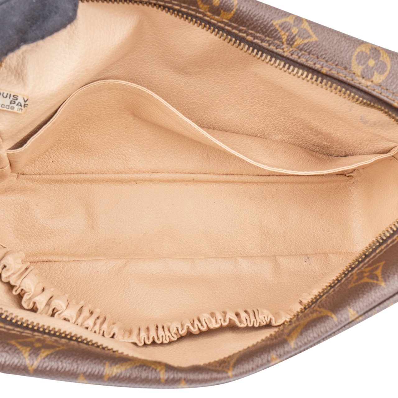 Louis Vuitton Louis Vuitton Canvas Monogram Trousse Toilette 28 Clutch Bruin