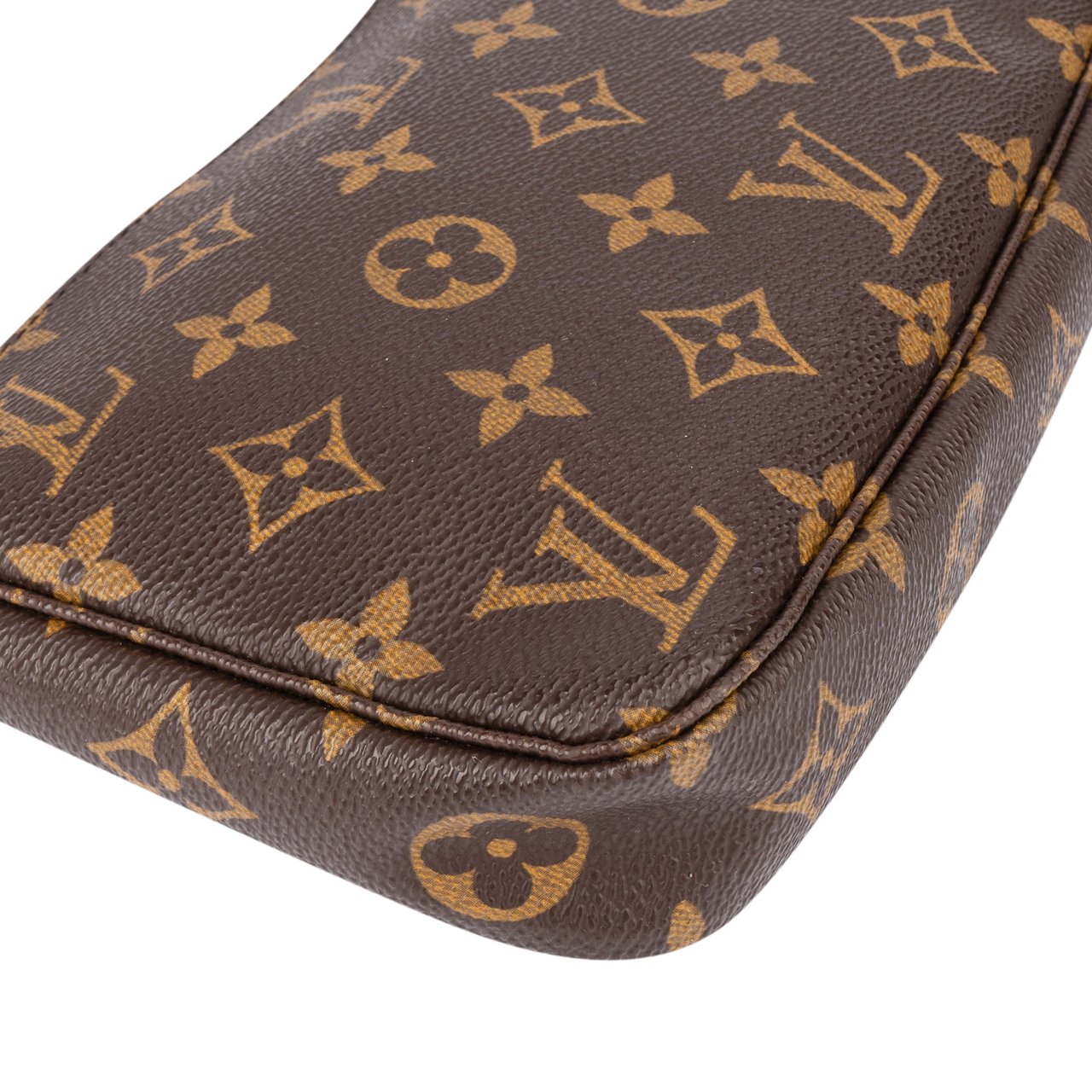 Louis Vuitton Louis Vuitton Canvas Monogram Pochette Accessoire Handbag Bruin