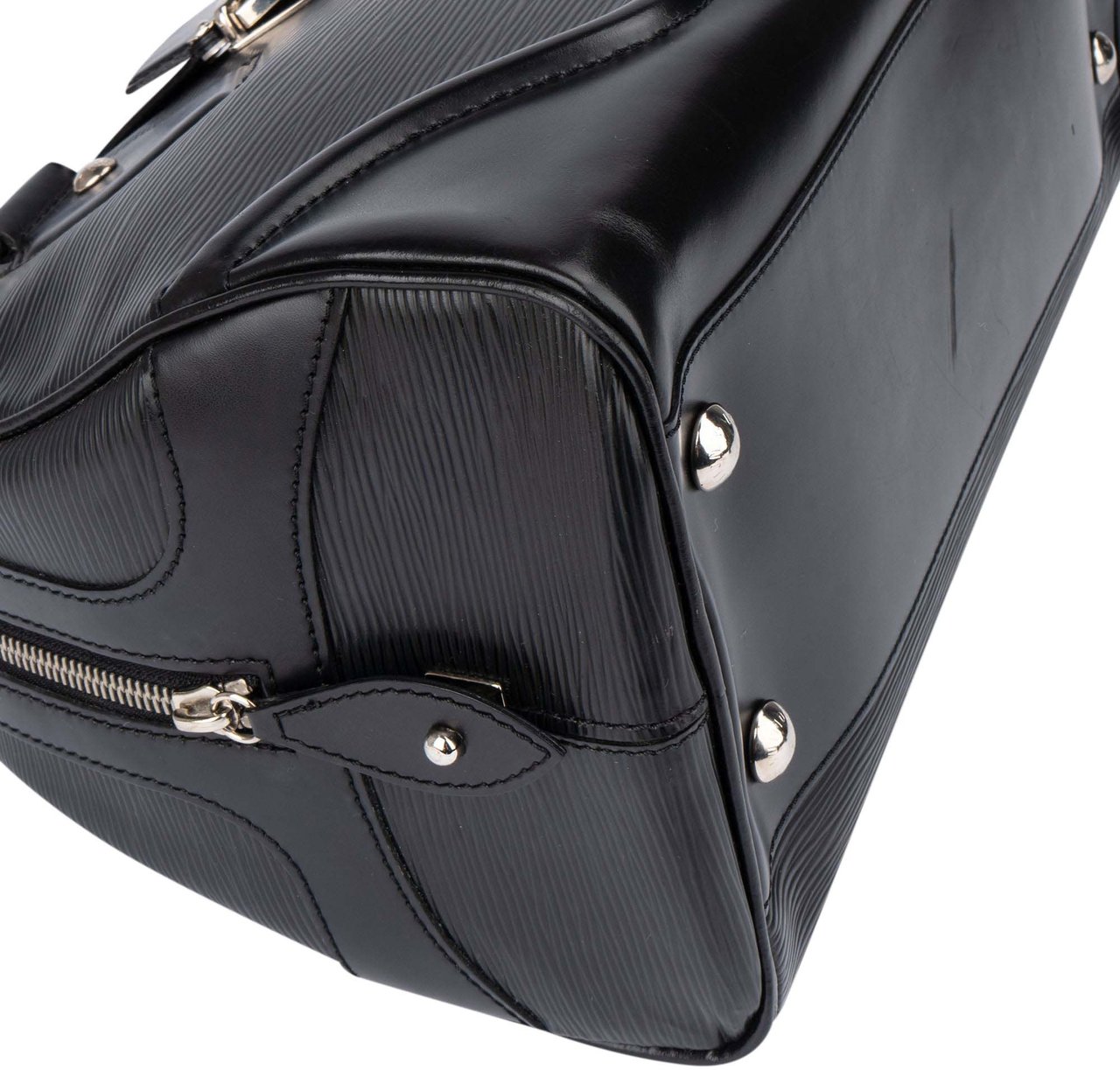 Louis Vuitton Noir Epi Leather Montaigne GM Handbag Zwart