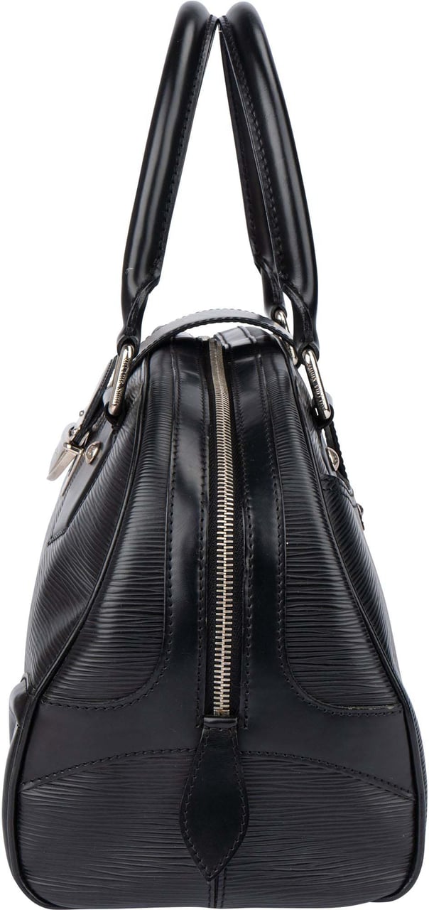 Louis Vuitton Noir Epi Leather Montaigne GM Handbag Zwart