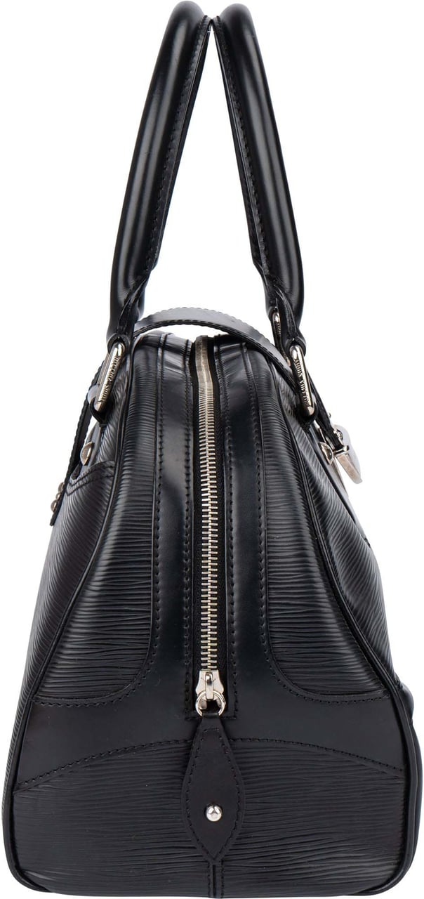 Louis Vuitton Noir Epi Leather Montaigne GM Handbag Zwart