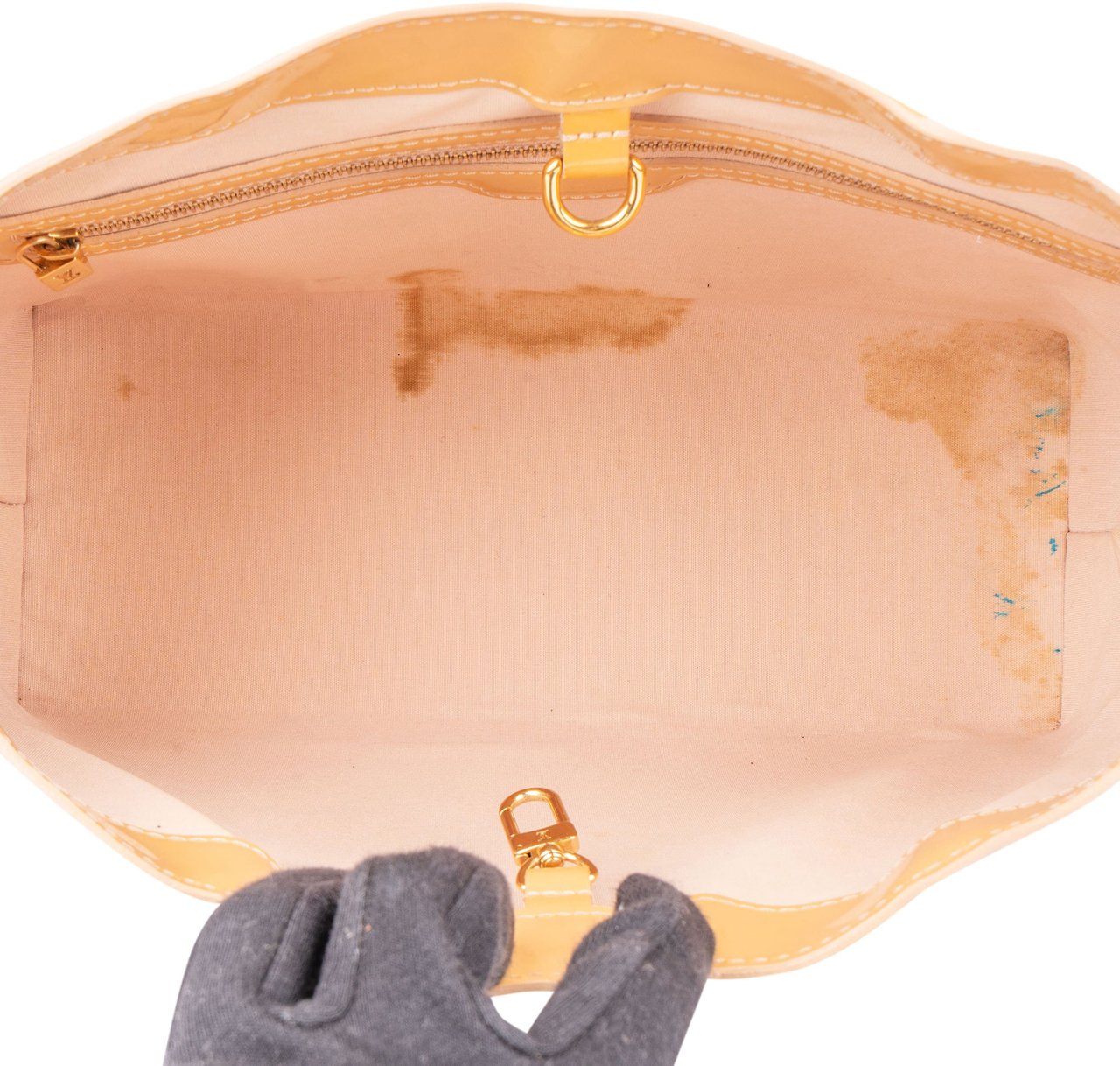 Louis Vuitton Louis Vuitton Vernis Monogram Wilshire Handbag Geel
